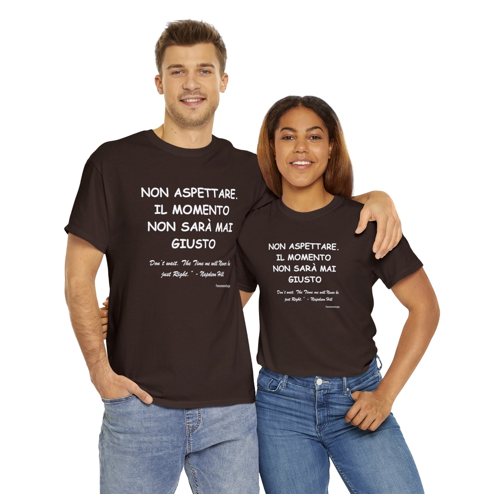 NON ASPETTARE. IL MOMENTO NON SARÀ MAI GIUSTO Unisex T-Shirt - Fenomenologia Shop